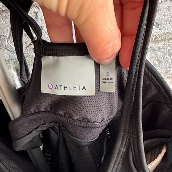 Athleta 2 in 1 Detail Tank/ Sports Bra - Picture 2 of 6